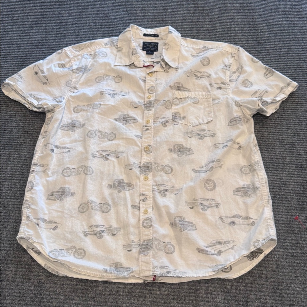 Lucky Black Label Short Sleeve Button up California Fit Muscle Car Print Large